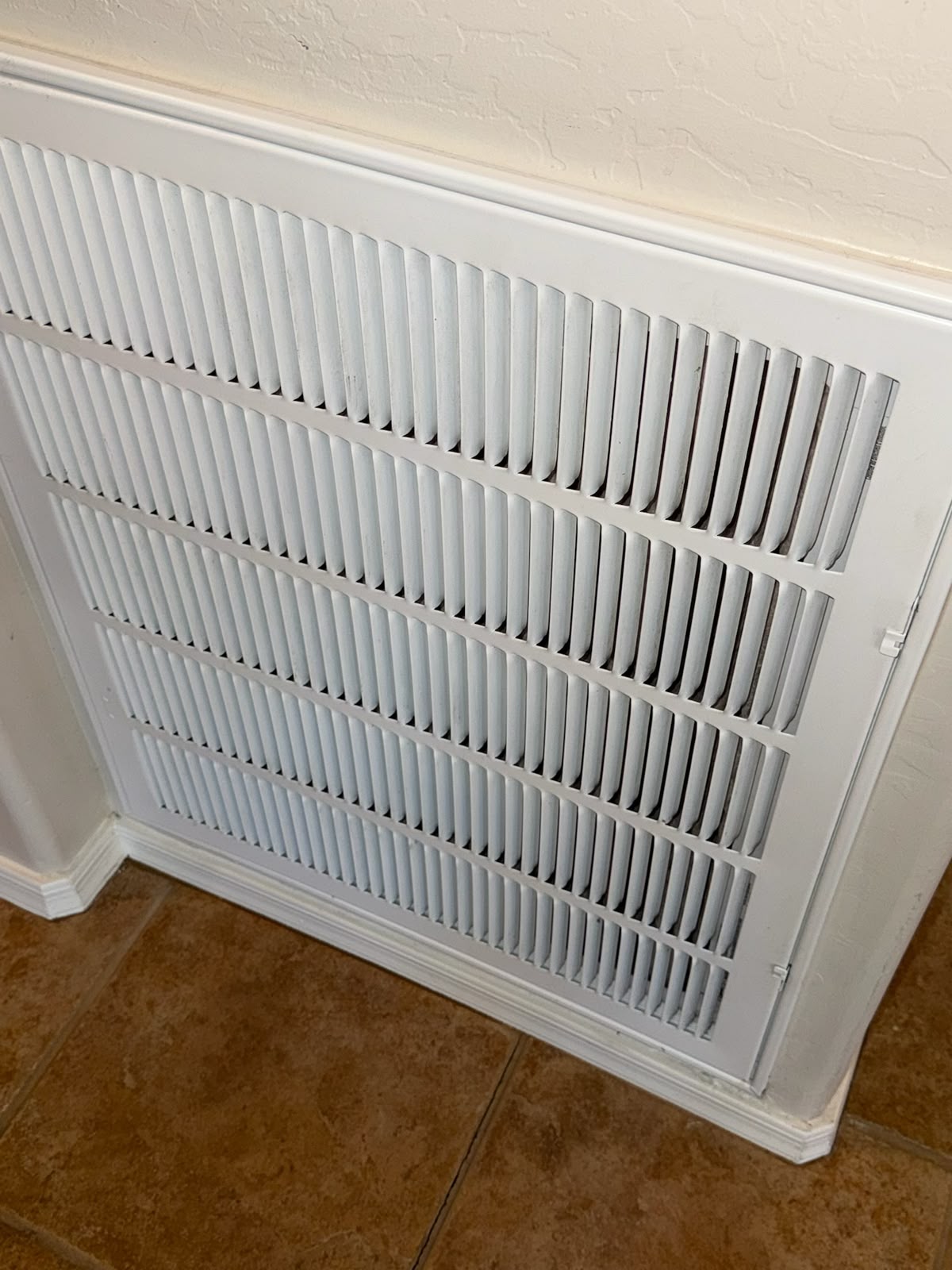Same air return vent fully dust free after cleaning